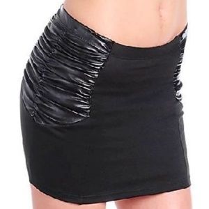 Sexy Shirred Hipster Black Mini Skirt